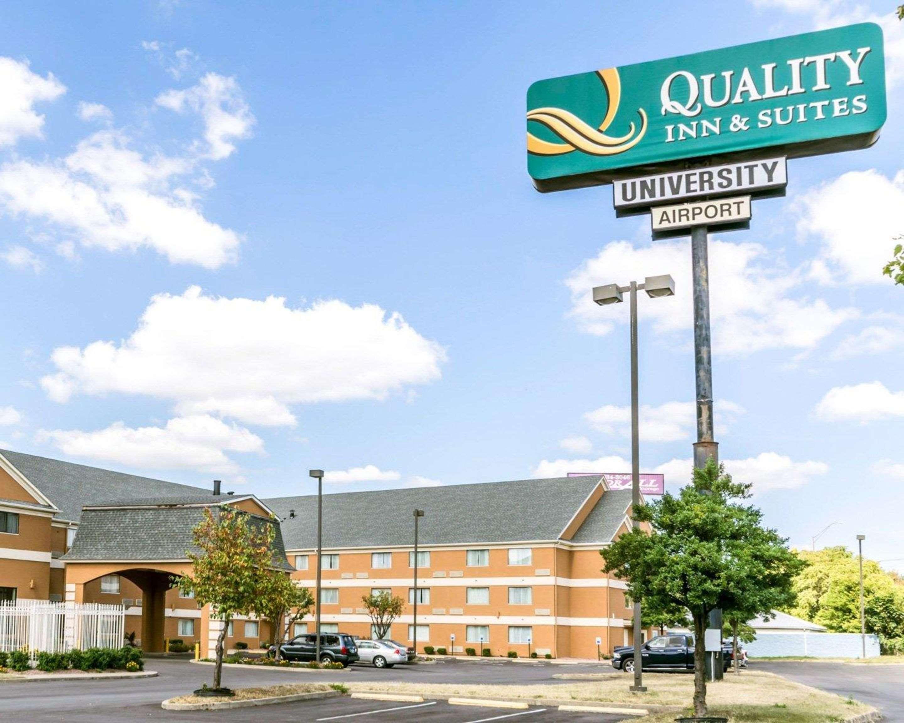 Quality Inn & Suites University-Airport Louisville-Jefferson County Extérieur photo