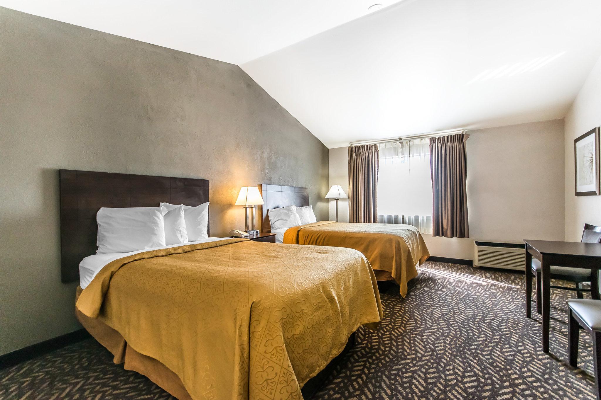Quality Inn & Suites University-Airport Louisville-Jefferson County Extérieur photo